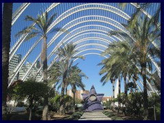 City of Arts and Sciences 033 - L'Umbracle garden walk.